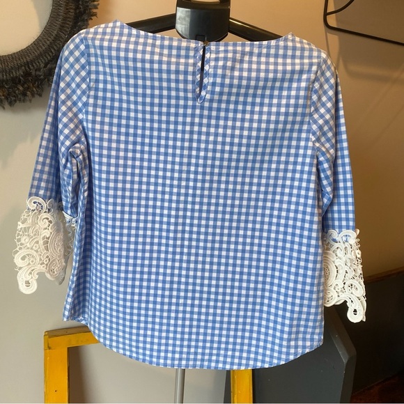 Liz Claiborne Blue Gingham Top with Lace Sleeves M - Picture 4 of 4